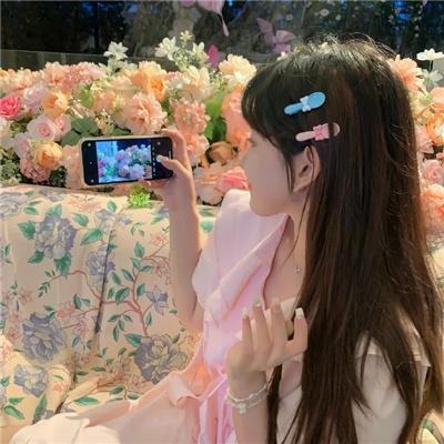 蛮舟艳影